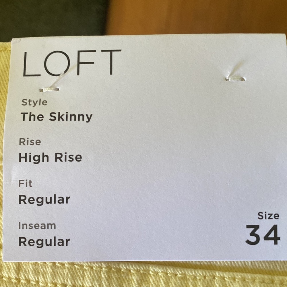 Loft Woman’s High Rise Pants - Picture 4 of 5